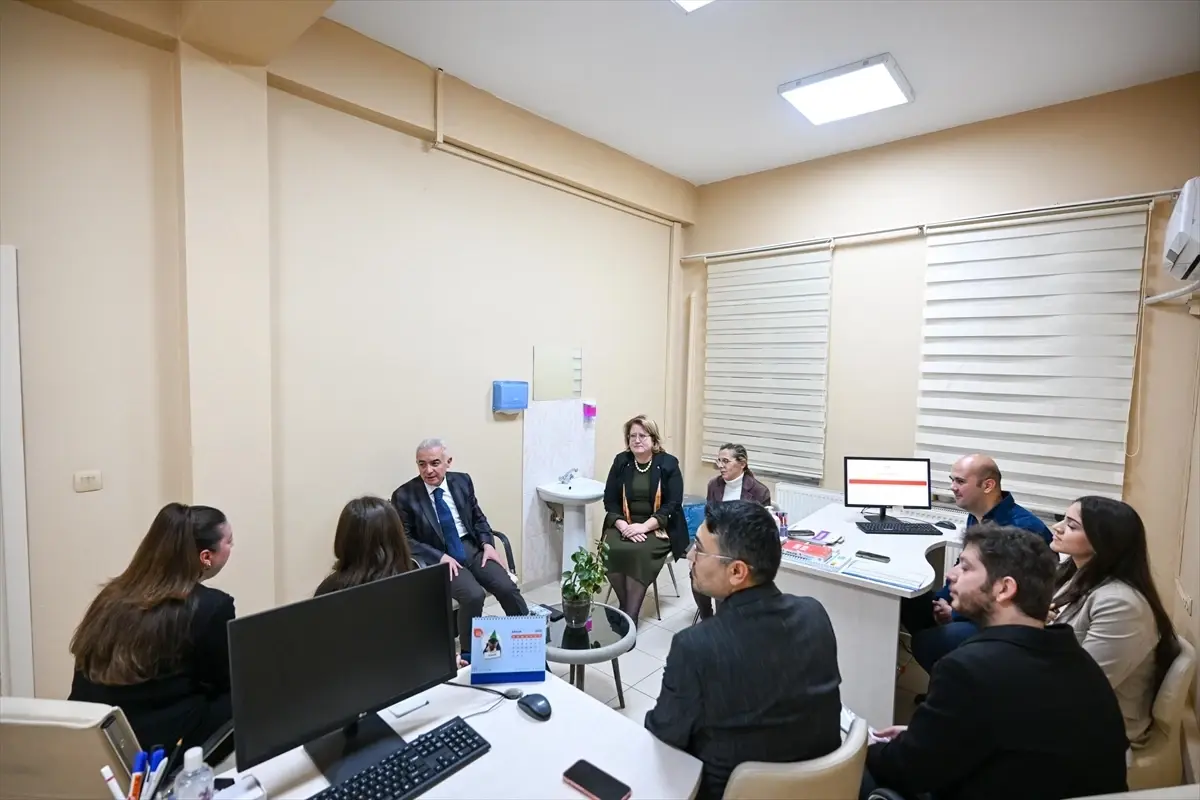 Vali Uğur Turan Hastaneyi Ziyaret Etti