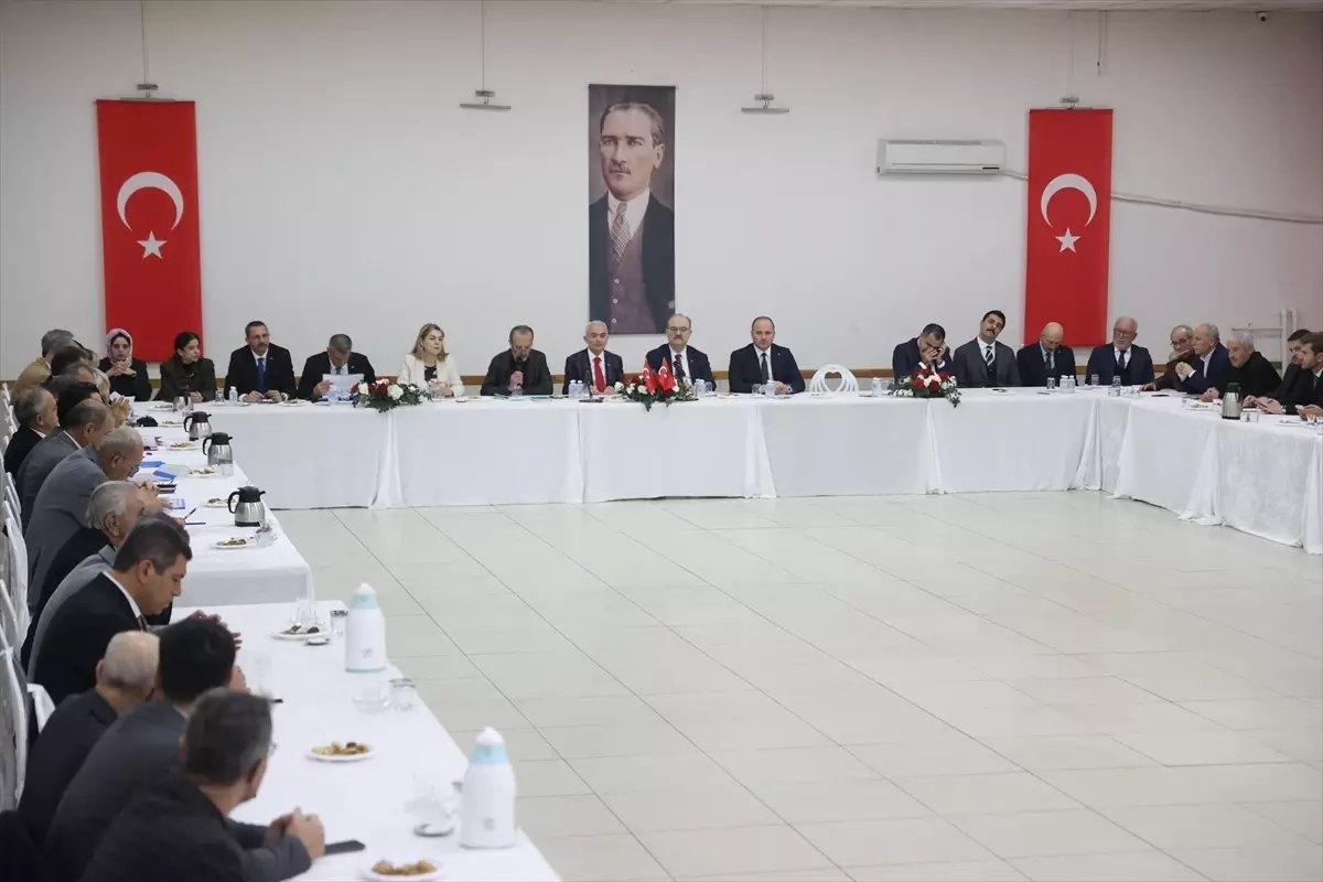 Serdar Çam Kırklareli\'nde Ziyaretlerde Bulundu