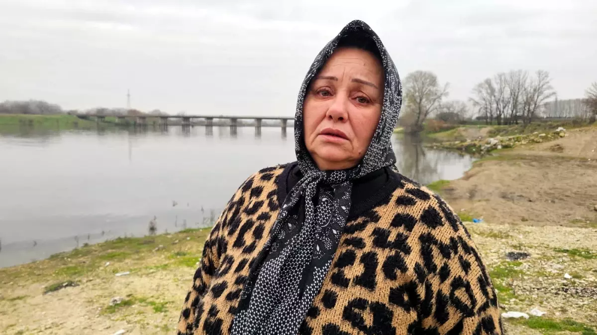 Edirne\'de Nehirde Kaybolan Genç İçin Arama Başlatıldı