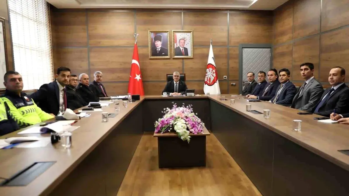 Niğde\'de Yılbaşı Güvenlik Toplantısı