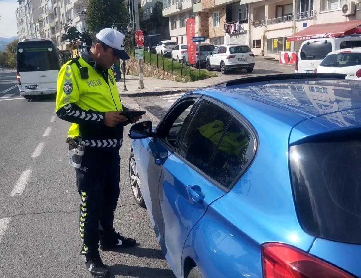 Ordu\'da Trafik Denetimleri: 3 Bin Sürücüye Ceza