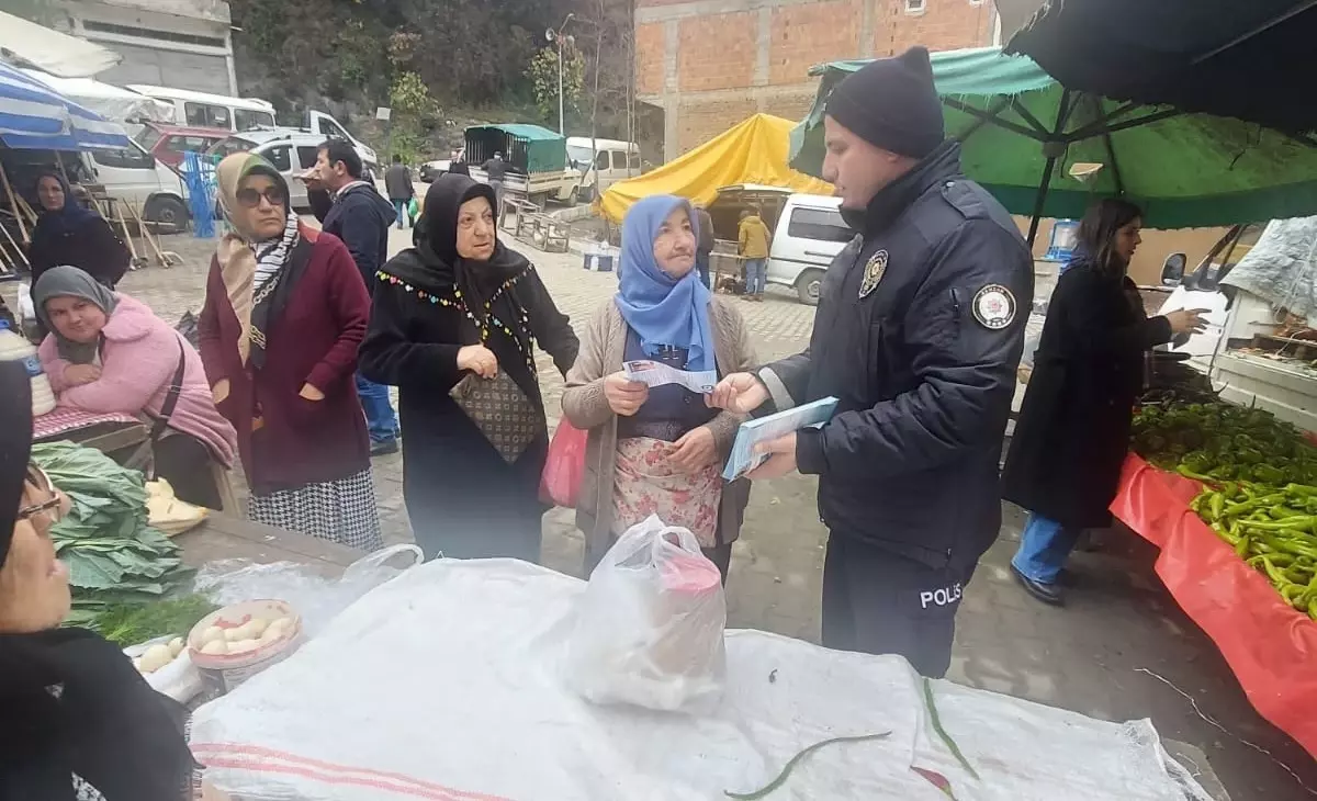 Salıpazarı Emniyeti Dolandırıcılığa Karşı Farkındalık Oluşturuyor