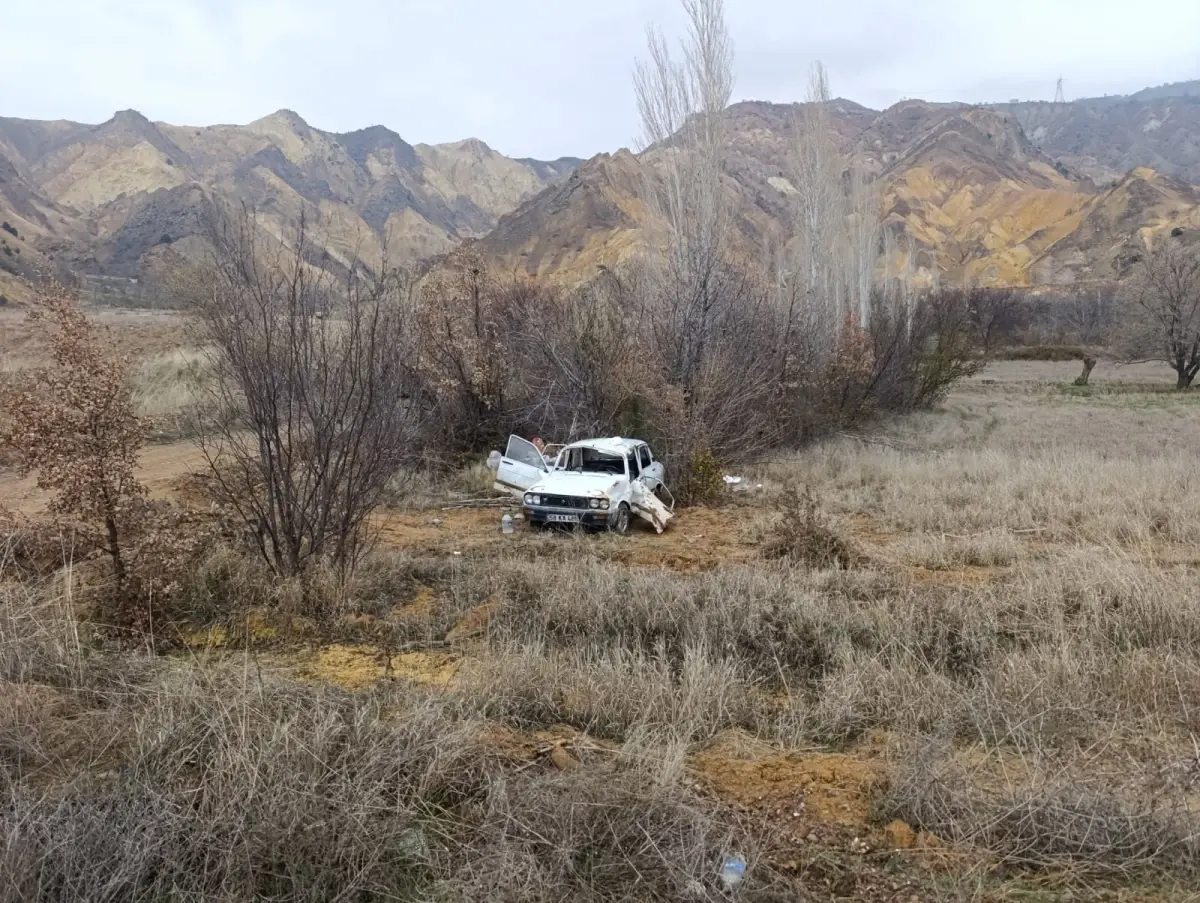 Koyulhisar\'da Kaza: Bir Ölü, İki Yaralı