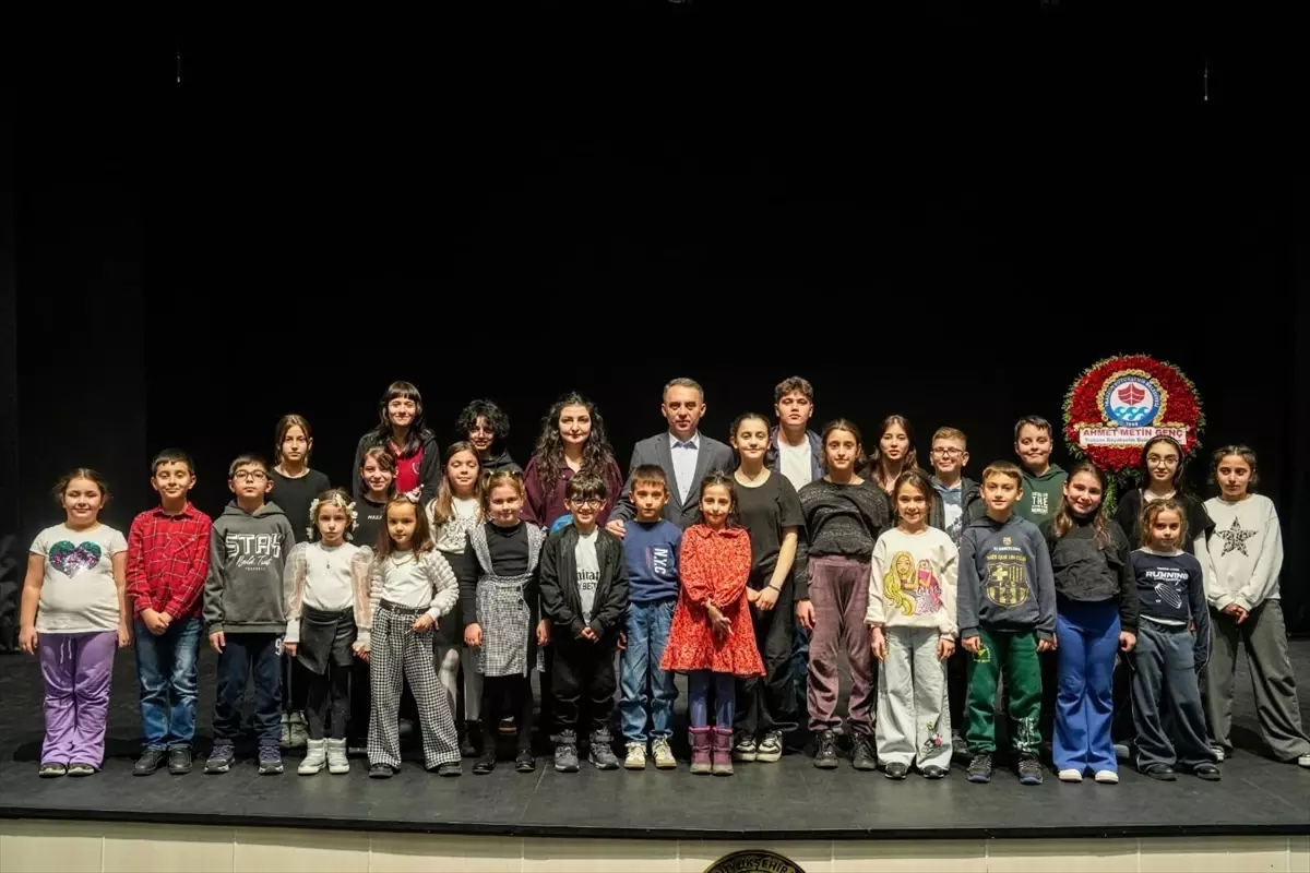 Çocuklar için Drama Eğitimleri Devam Ediyor