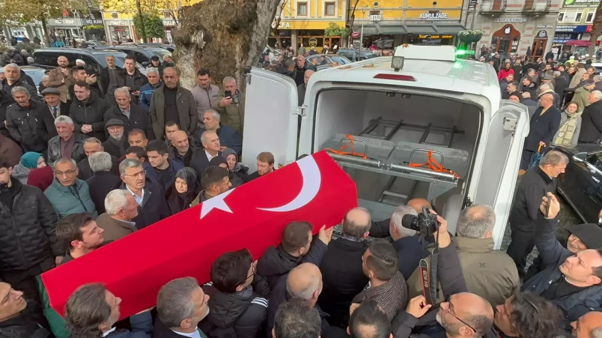 Prof. Dr. Mustafa Köseoğlu\'nun Cenazesi Gerçekleşti