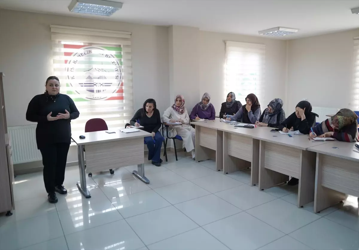 Melikgazi\'de Meslek Kurslarına Yoğun İlgi