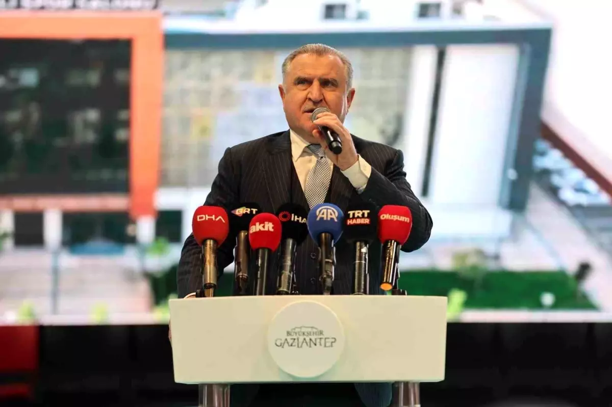 Bakan Dr. Osman Aşkın Bak: "Çocuklarımız ve gençlerimiz abur cuburdan uzak dursun"