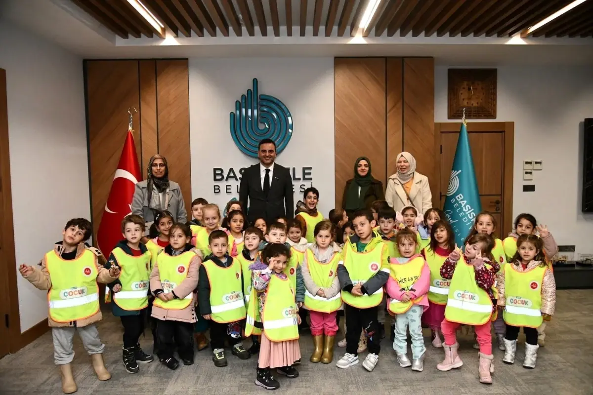 Başiskele\'de 4-6 yaş Kur\'an kursu öğrencilerinden belediye ziyareti