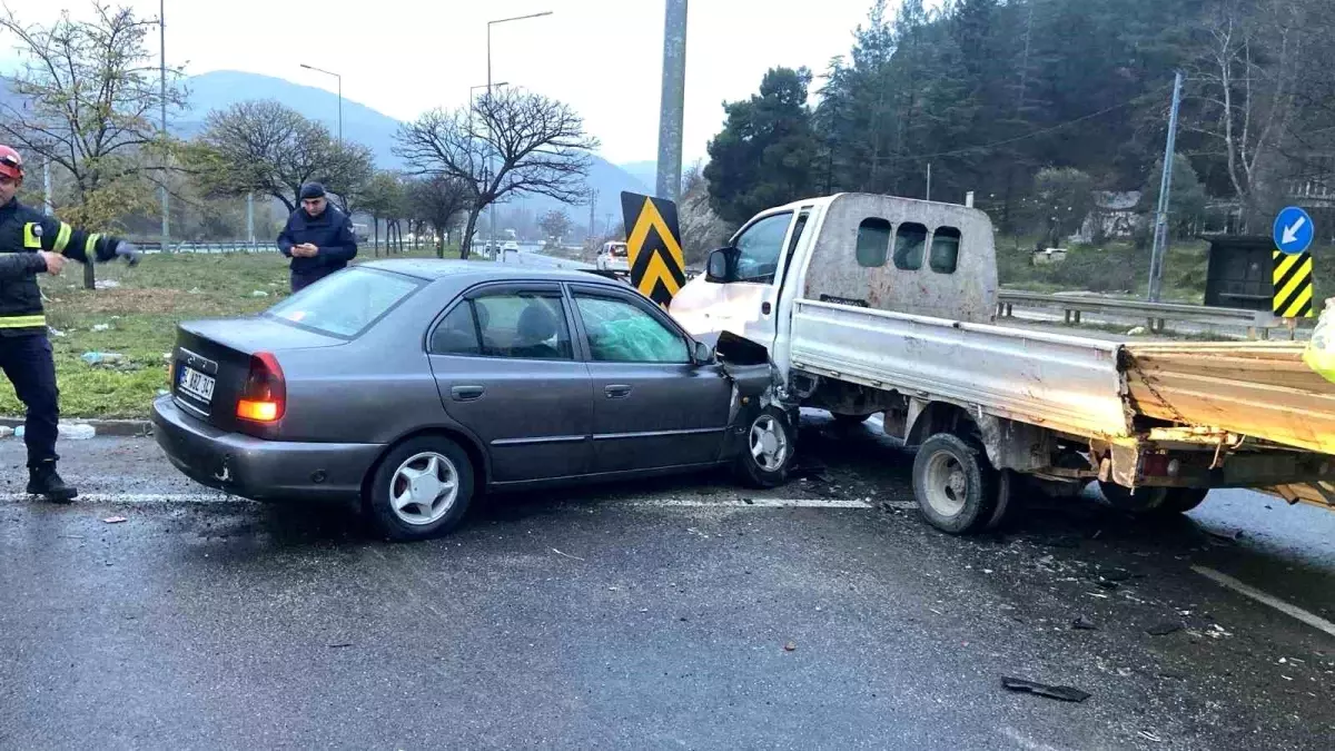 Bilecik\'te Kaza: 5 Yaralı