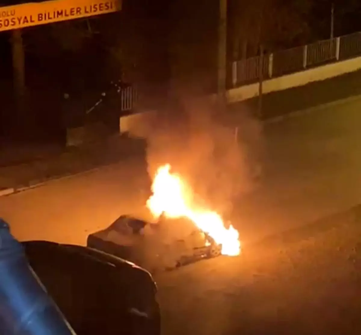 Bolu\'da Tofaş Otomobil Yandı