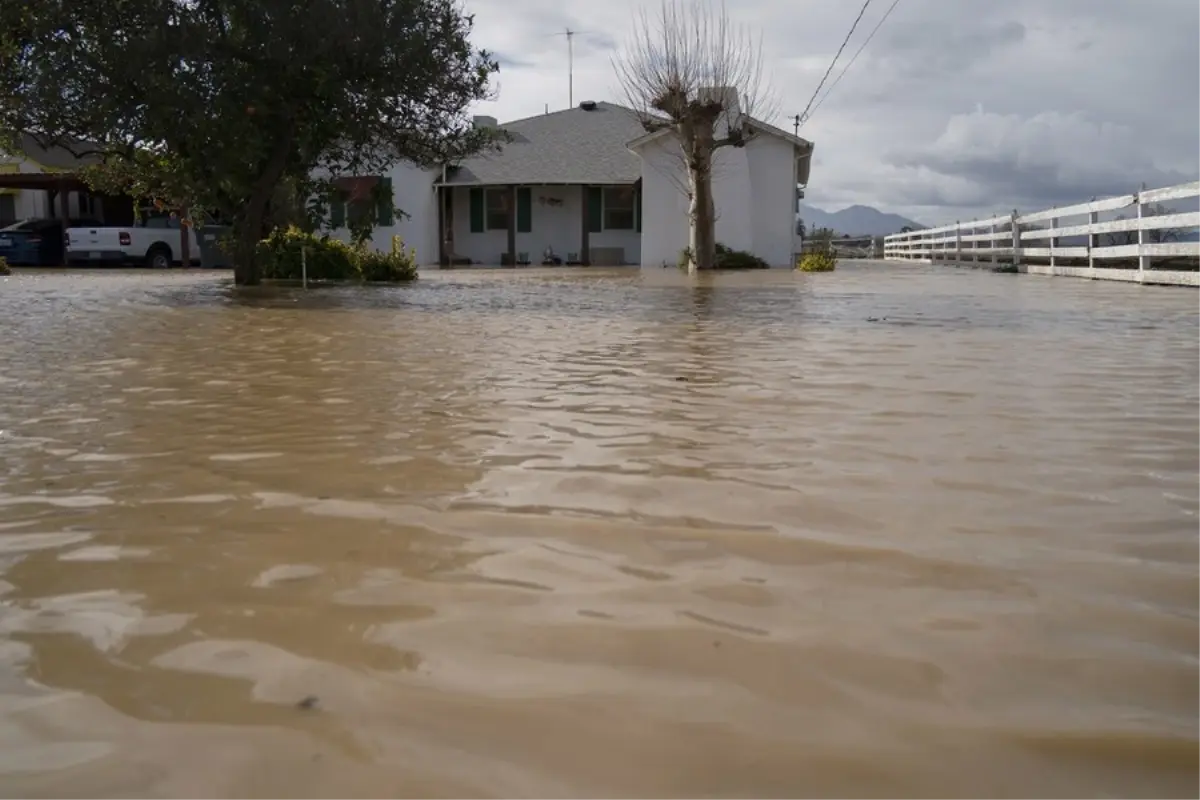 California\'da Şiddetli Yağış Alarmı