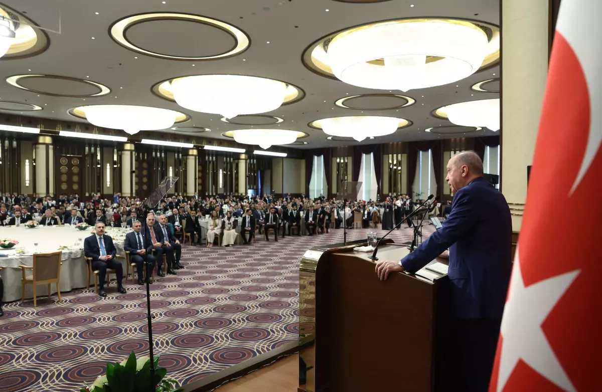 Cumhurbaşkanı Erdoğan: Batılılar karşısında ezikler, kendi insanına gelince kabalar