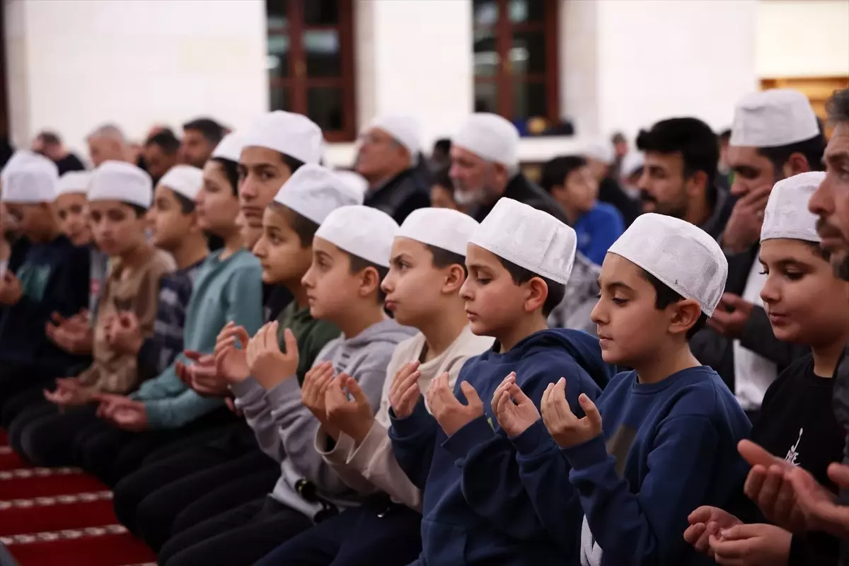 Regaip Kandili Coşkusu