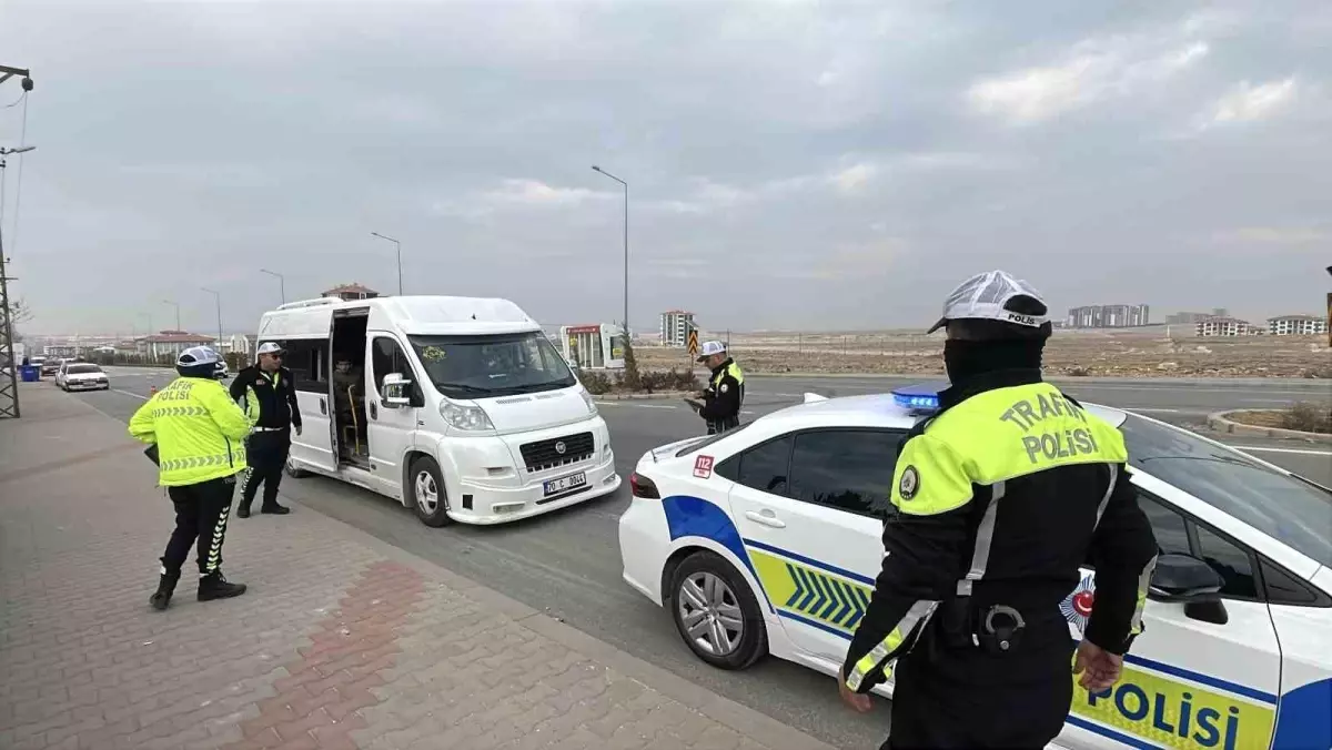 Karaman\'da okul servislerine yönelik denetimler devam ediyor