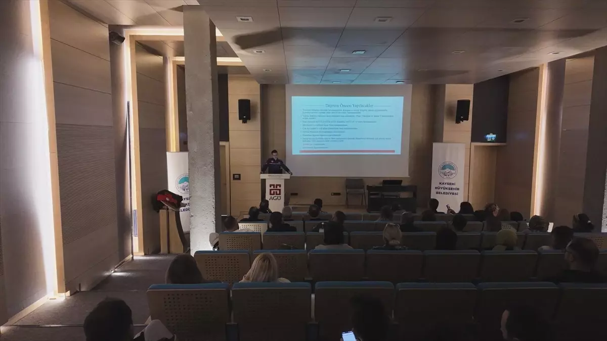 AGÜ Personeline Afet ve Yangın Eğitimi