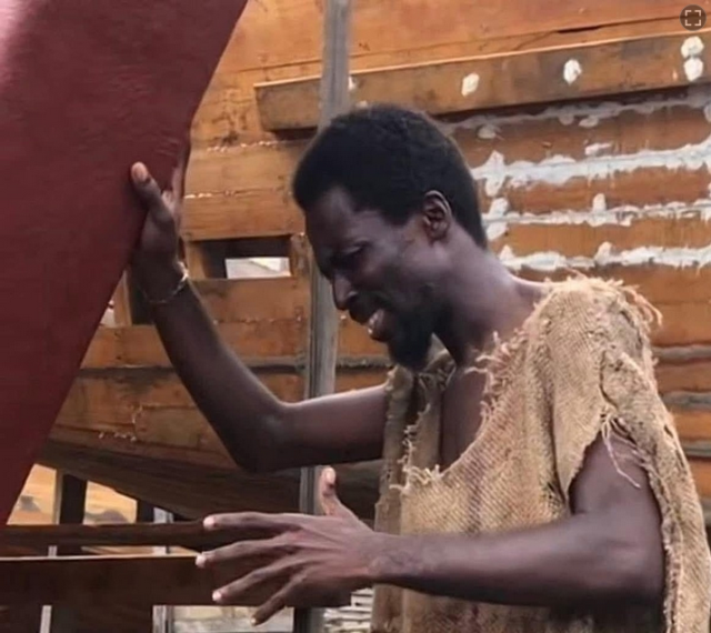 Kıyamet tarihi verdi, gemiler yaptırdı! Yüzlerce kişi akın etti