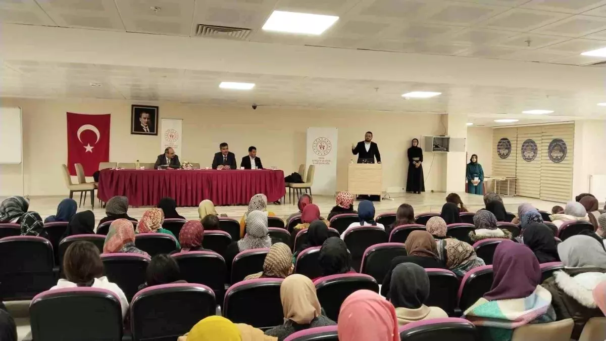 Sivas\'ta KYK Yurdunda Regaip Kandili Programı