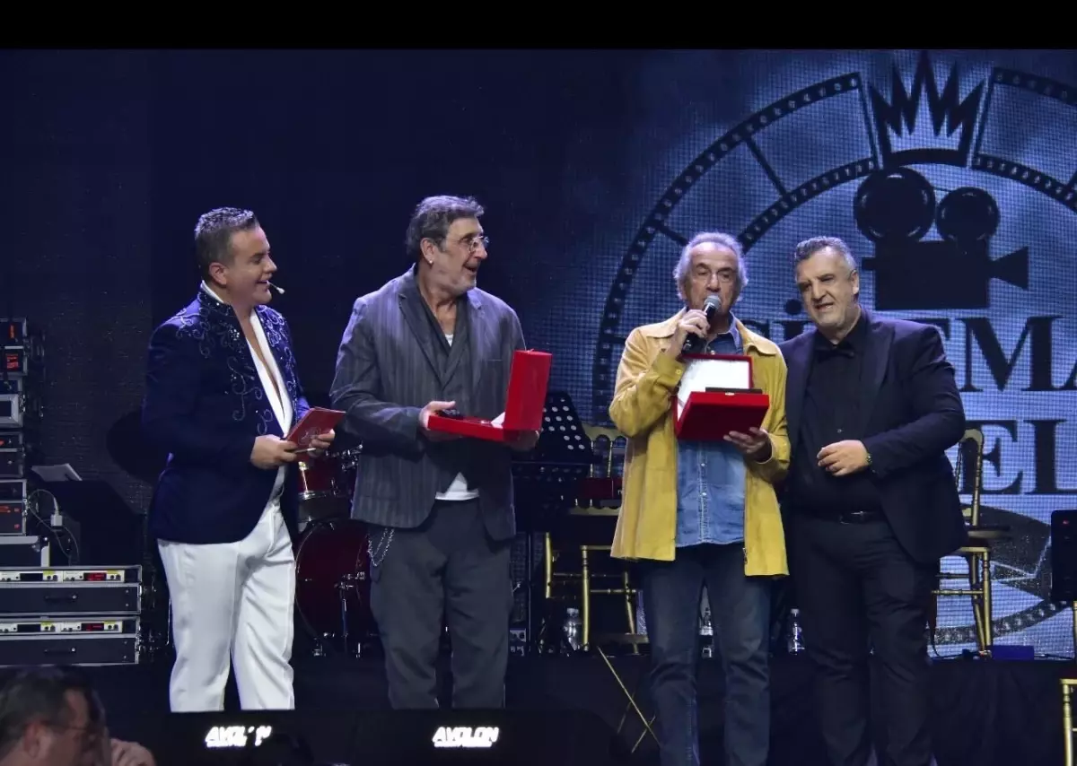 Sinema Güzeli 2025 Cahide Palazzo\'da sanat ve ışıltıyla unutulmaz bir gece yaşattı