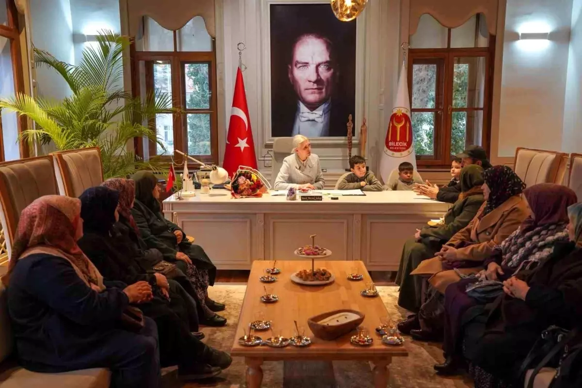 Üretici kadınlar Bilecik Belediyesi\'nde ağırlandı