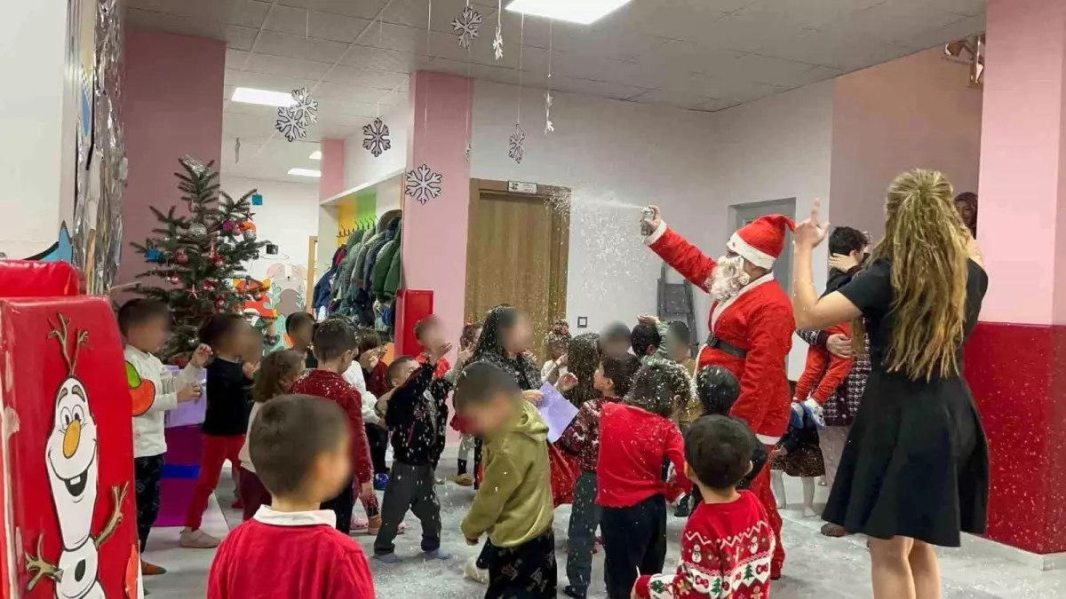 Van Büyükşehir Belediyesinden kandil günü Noel kutlaması