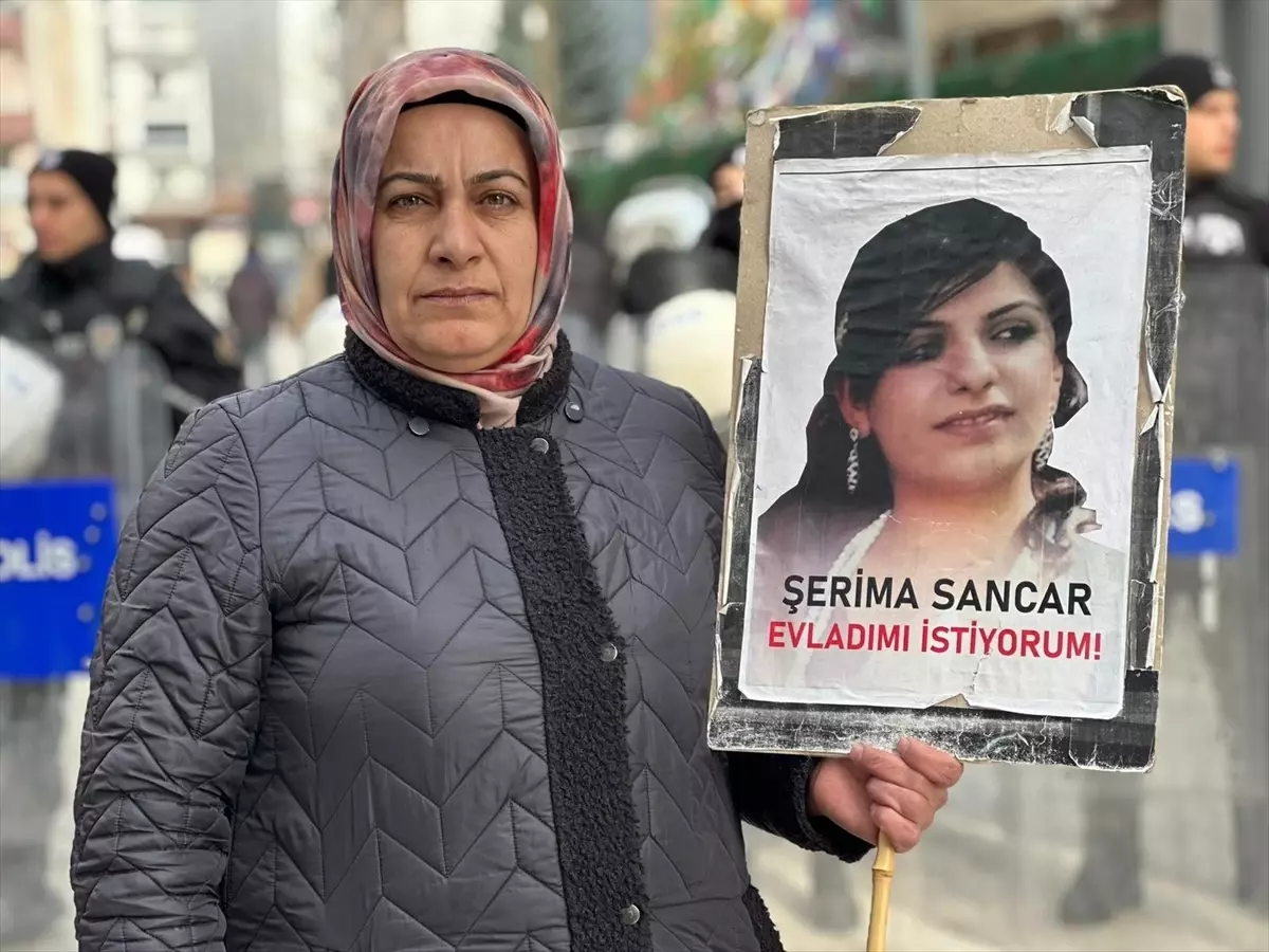 Van\'da Ailelerin Umut Yürüyüşü Devam Ediyor