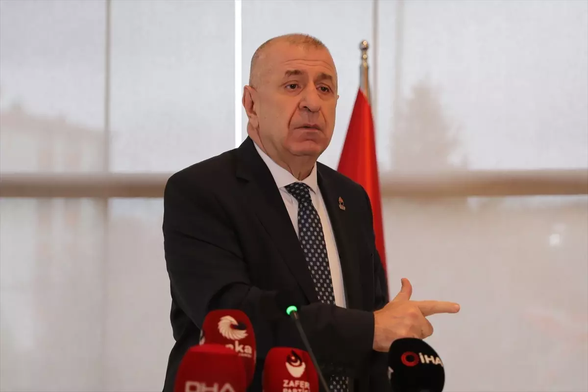 Ümit Özdağ Edirne\'de Ziyaretlerde Bulundu