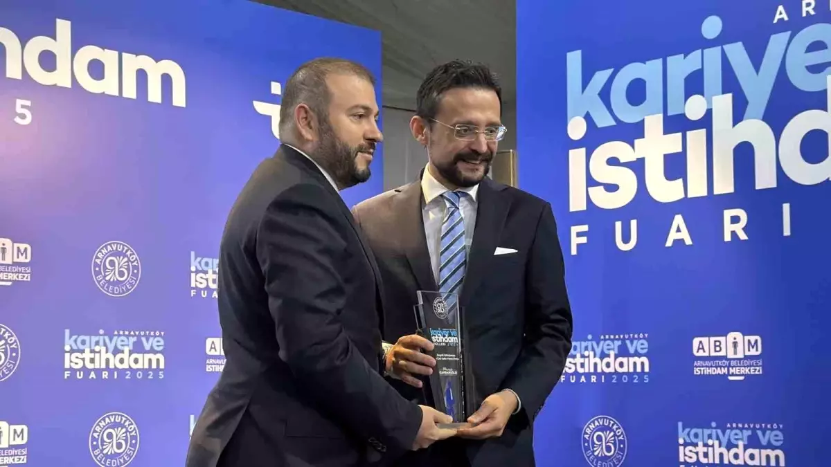 Arnavutköy\'de Kariyer ve İstihdam Fuarı AKİF 25 kapılarını açtı