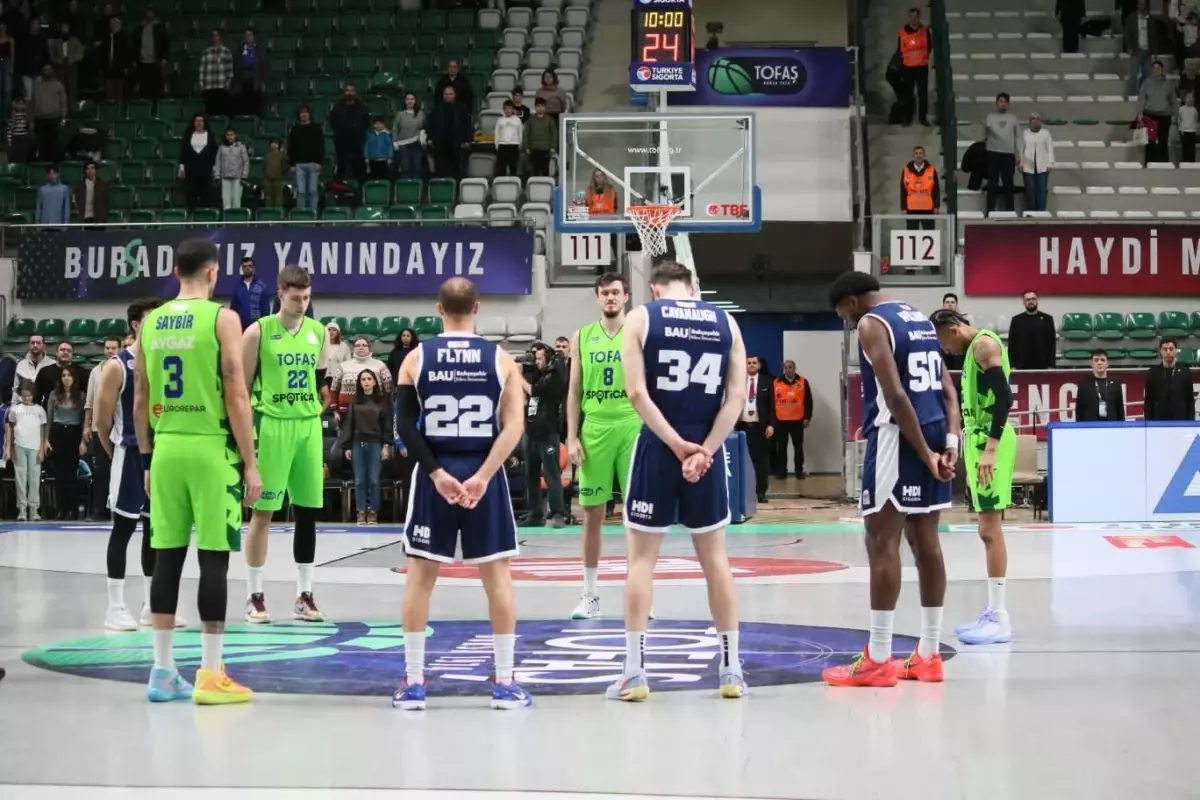 TOFAŞ, Bahçeşehir Koleji\'ni Yendi