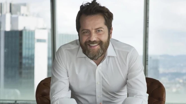 Bahis operasyonunda gözaltına alınan Erden Timur kimdir?