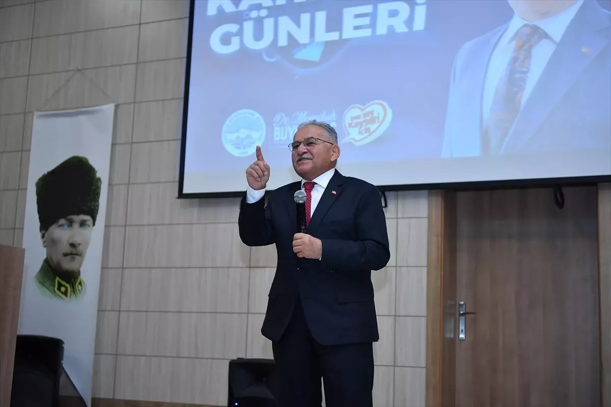Büyükkılıç, Öğrencilerle Kariyer Günleri\'nde Buluştu