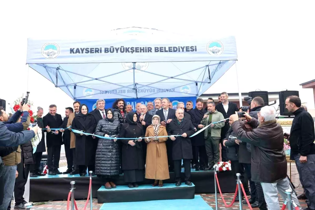 Birdal Cami ibadete açıldı