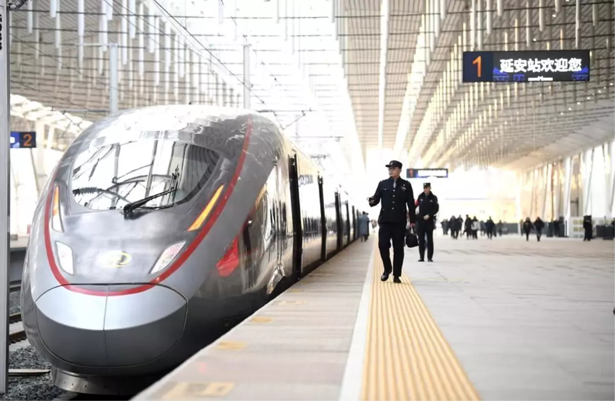 Çin\'in Hızlı Tren Ağı 50.000 Kilometreyi Aştı