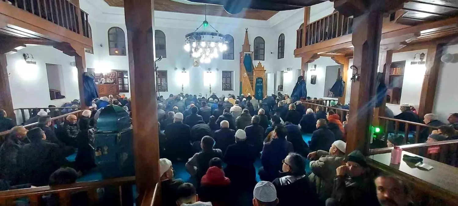 Regaip Kandili Coşkuyla Kutlandı