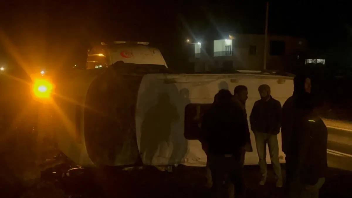 Diyarbakır\'da İşçi Servisi Devrildi: 16 Yaralı