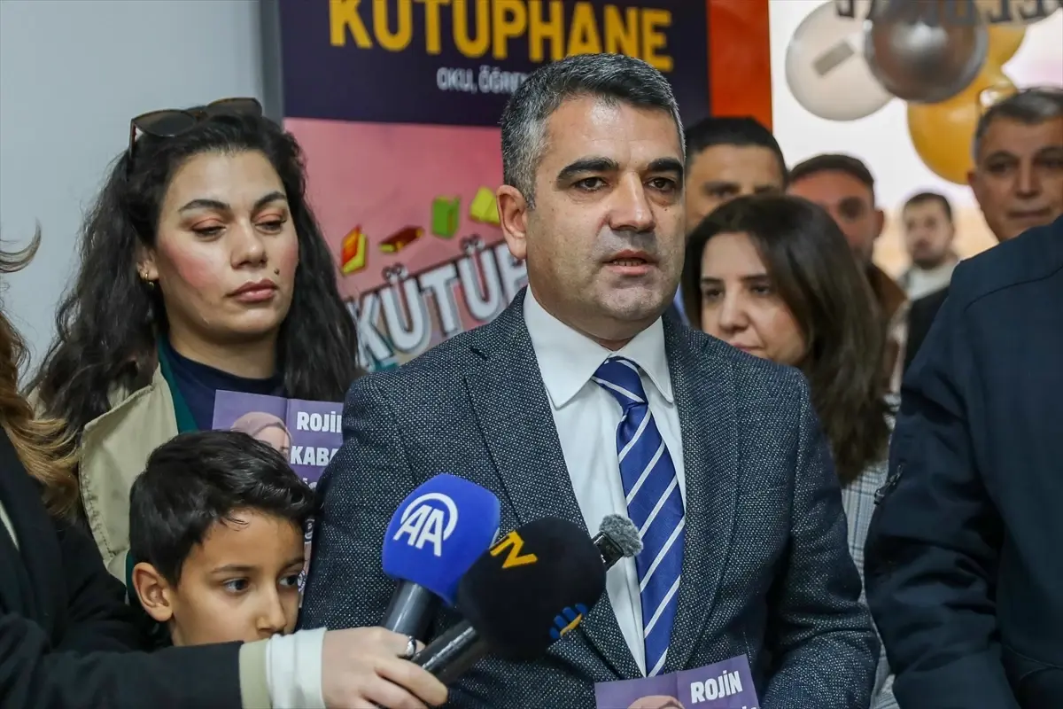 Rojin Kabaiş Anısına Kütüphane Açıldı