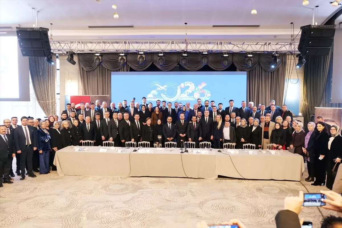 Eskişehir\'de AK Parti İl Başkanlığı Değerlendirme Toplantısı düzenlendi