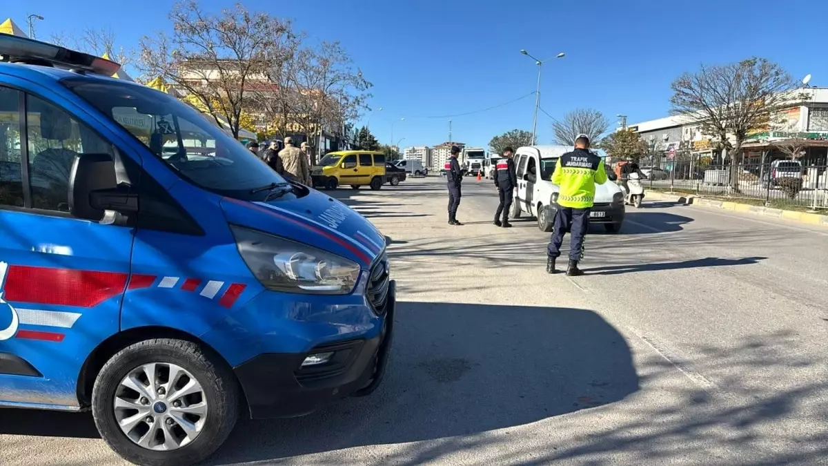 Gaziantep\'te \'Huzurlu Okul Önleri\' Uygulaması