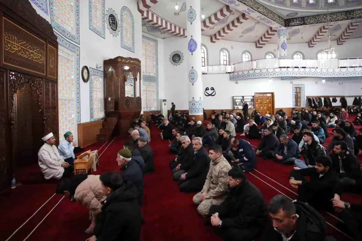 AİÇÜ\'de Remziye Horuz için Mevlid Programı