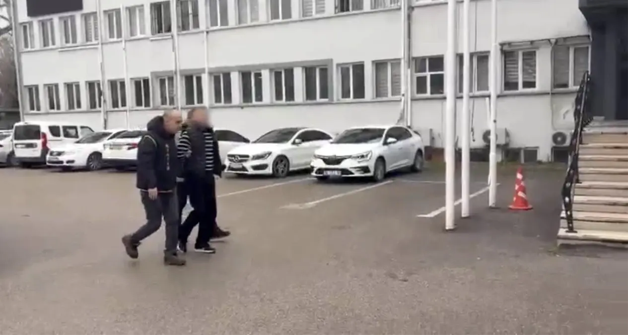 Bursa\'da Cadde Ortasında Silahlı Saldırı!