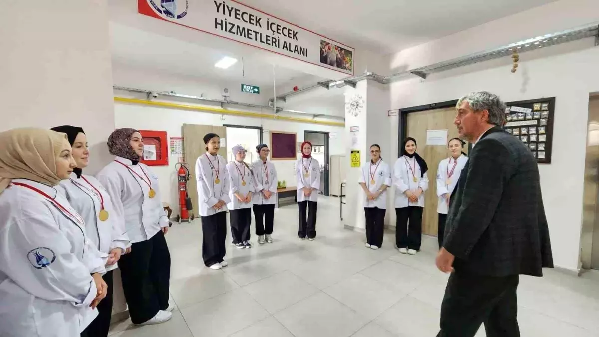 Devlet Hatun Lisesi\'nden Uluslararası Başarı