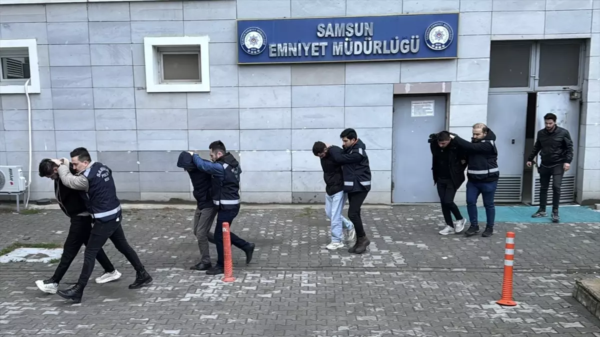 Samsun\'da Kaçakçılık Operasyonu: 4 Şüpheli Serbest