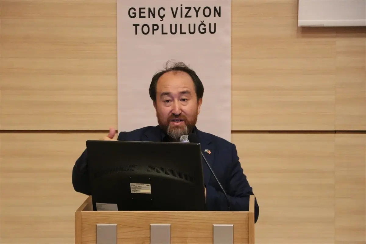 Doğu Türkistan Konferansı NKÜ\'de