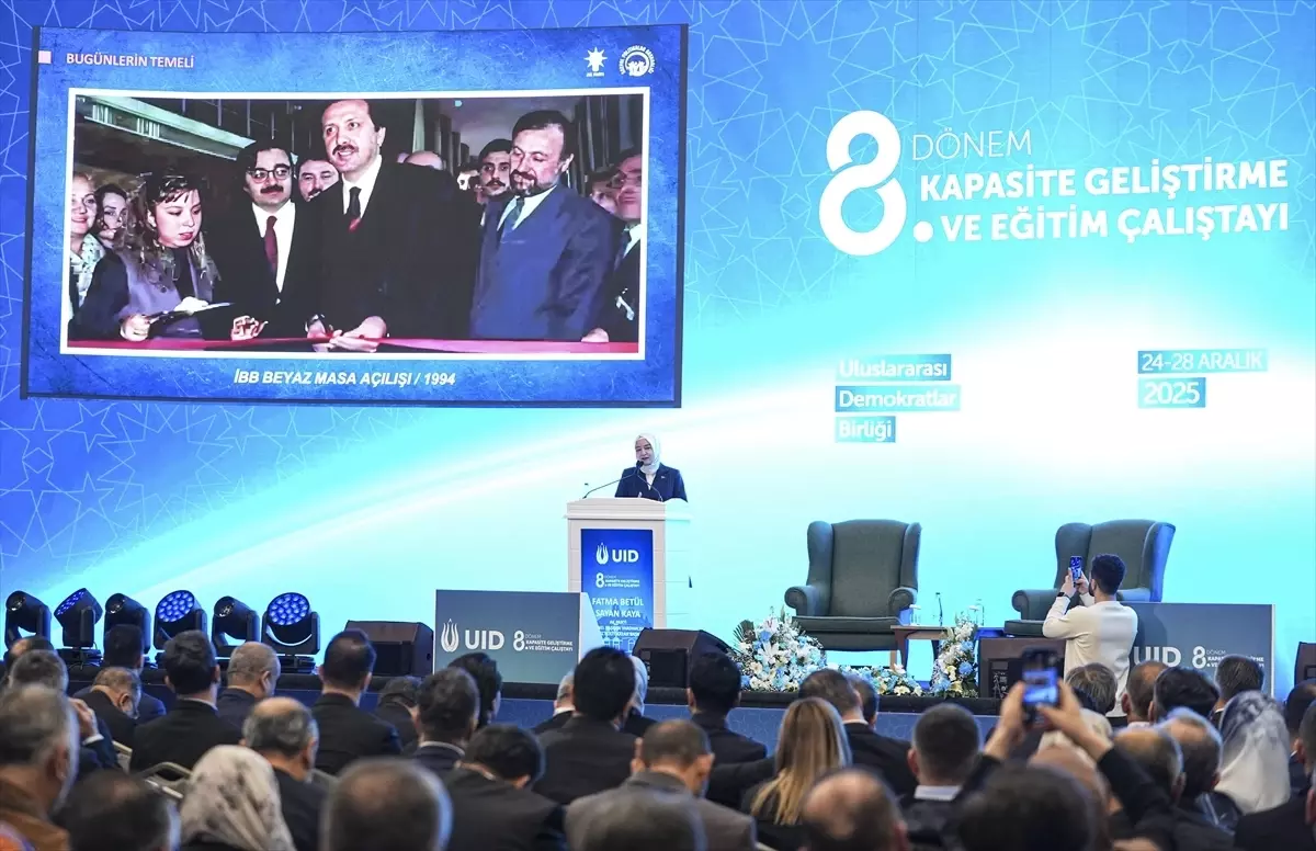 Uluslararası Demokratlar Birliği Kapasite Geliştirme ve Eğitim Çalıştayı devam ediyor