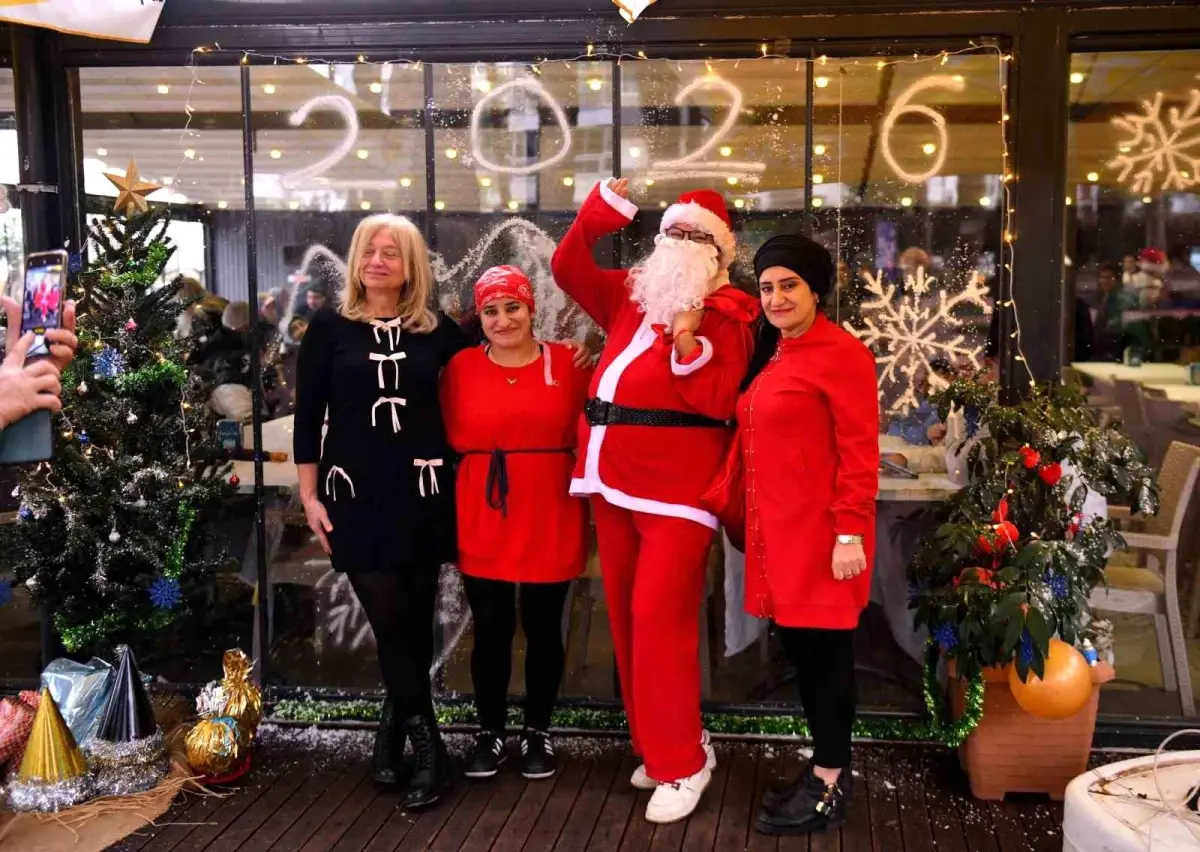 Yeni yıla Engelsiz Kafe\'de \'merhaba\' dediler