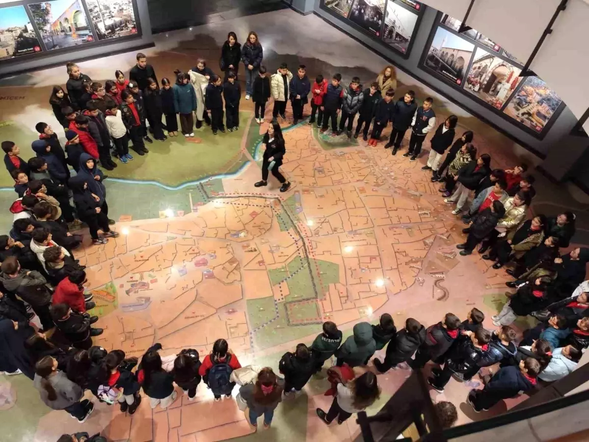 25 Aralık Panorama Müzesi\'ne ziyaretçi akını