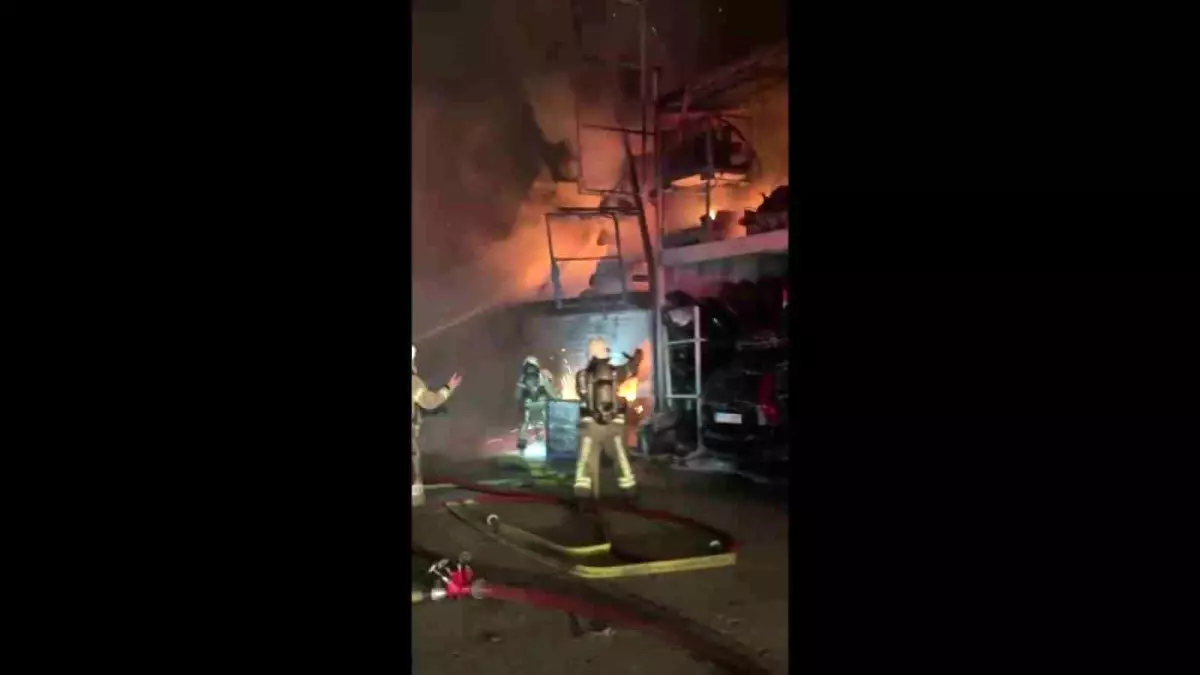 Başakşehir\'de Yangın: 1 Ölü, 1 Yaralı