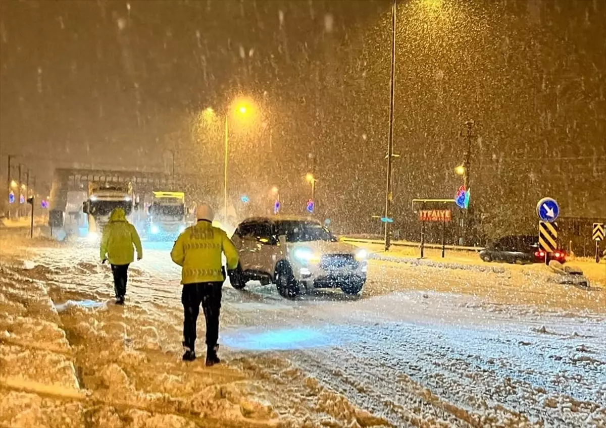 Bolu Dağı\'nda Ağır Araçlara Geçiş Yasağı