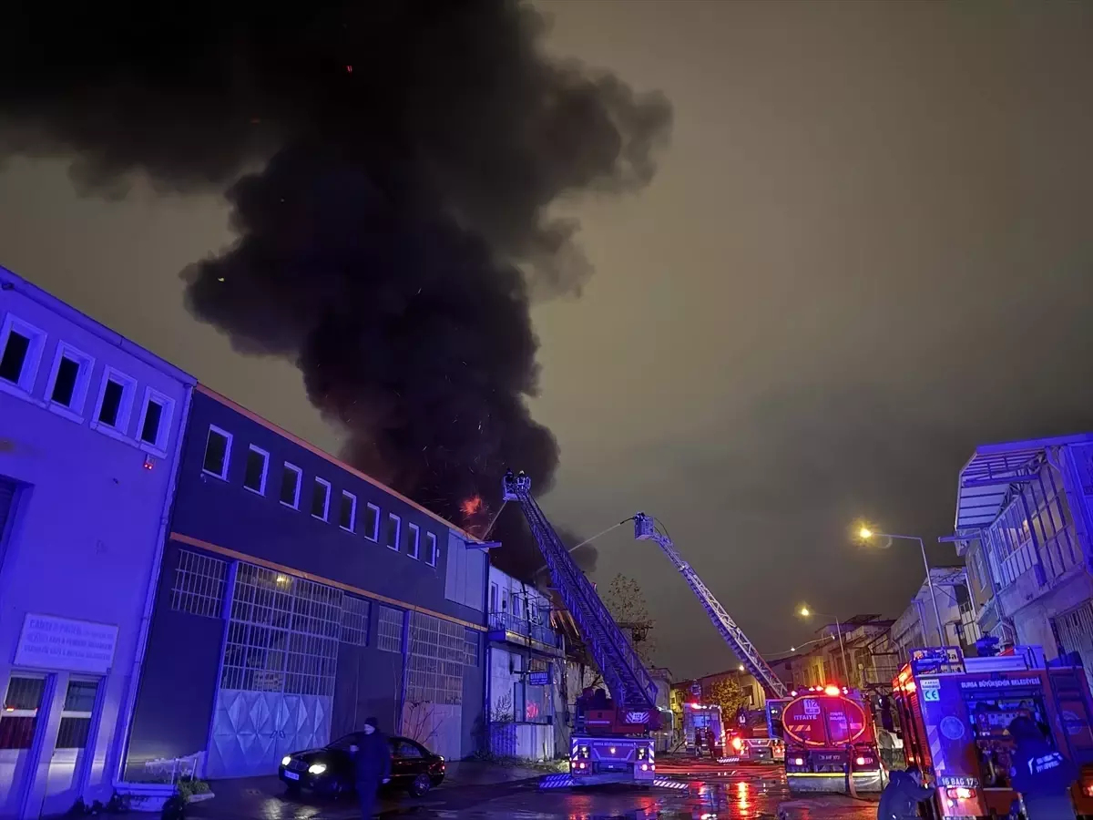 Bursa\'da Yangın Kontrol Altına Alındı