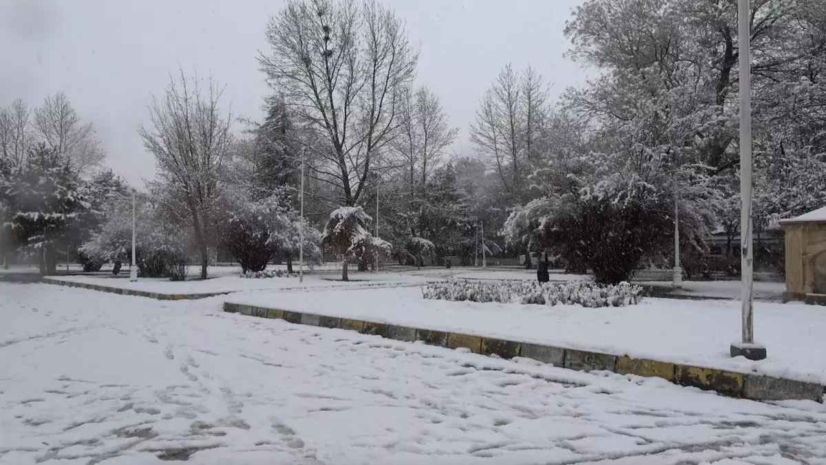 Erzincan\'da Kar Yağışı Etkili Oldu