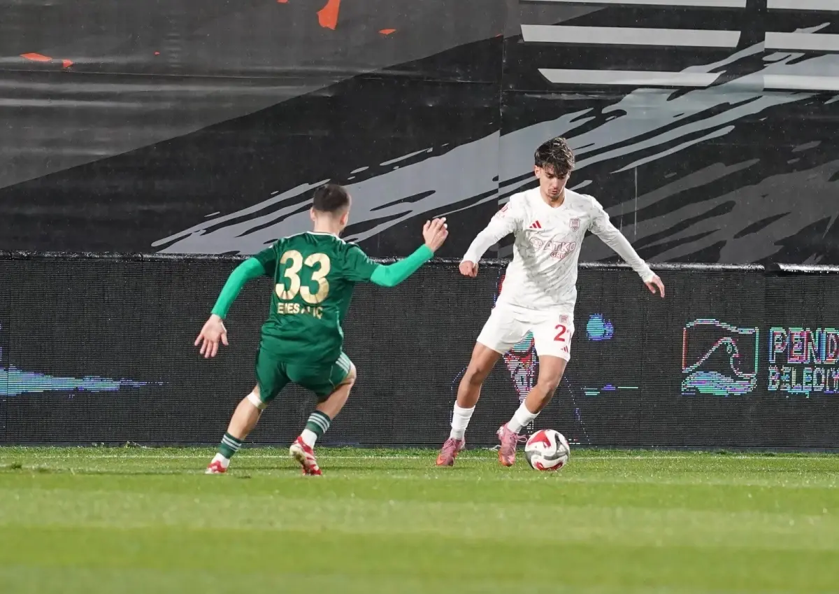 Pendikspor ve Esenler Erokspor Golsüz Beraberlik